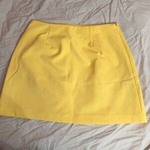 Forever 21 Butter Yellow Mini Skirt Like-new Size Medium